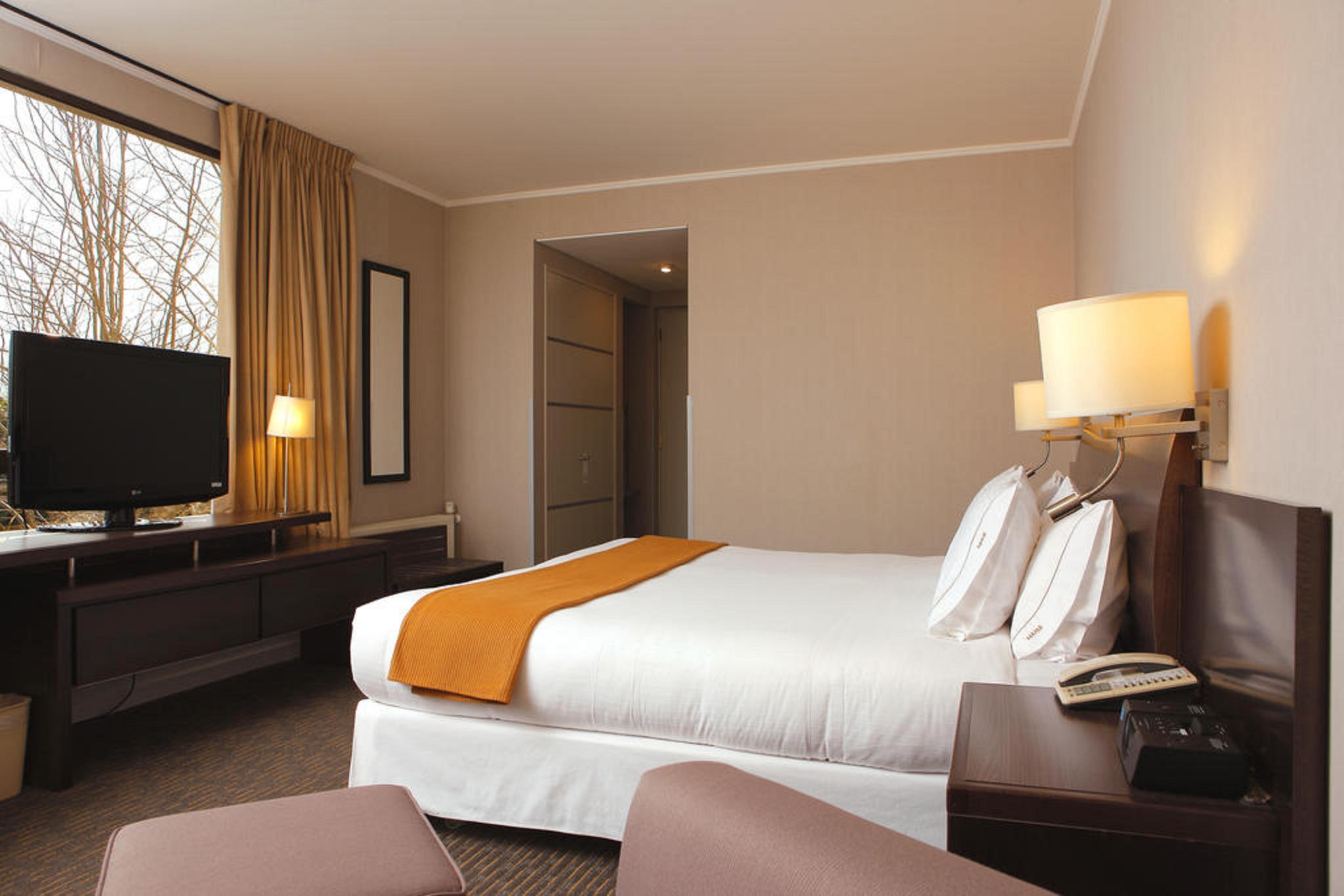 Express - By Ihg