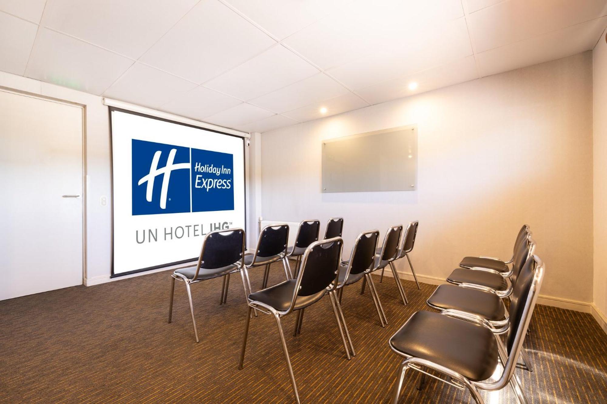 Express - By Ihg